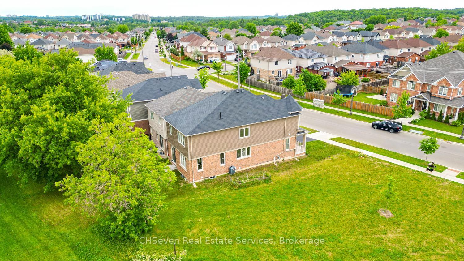 Photo 40 of 669 Doon South Drive, Kitchener, Doon South — HOMEH