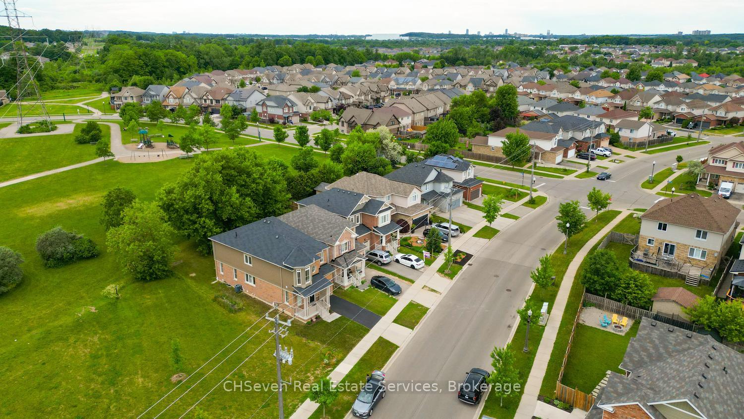 Photo 41 of 669 Doon South Drive, Kitchener, Doon South — HOMEH