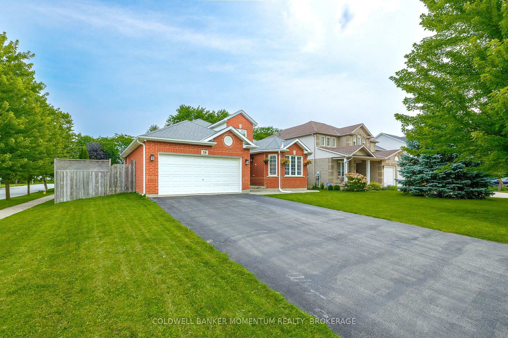 Photo 2 of 18 Loretta Drive, Niagara-on-the-Lake, Virgil — HOMEH