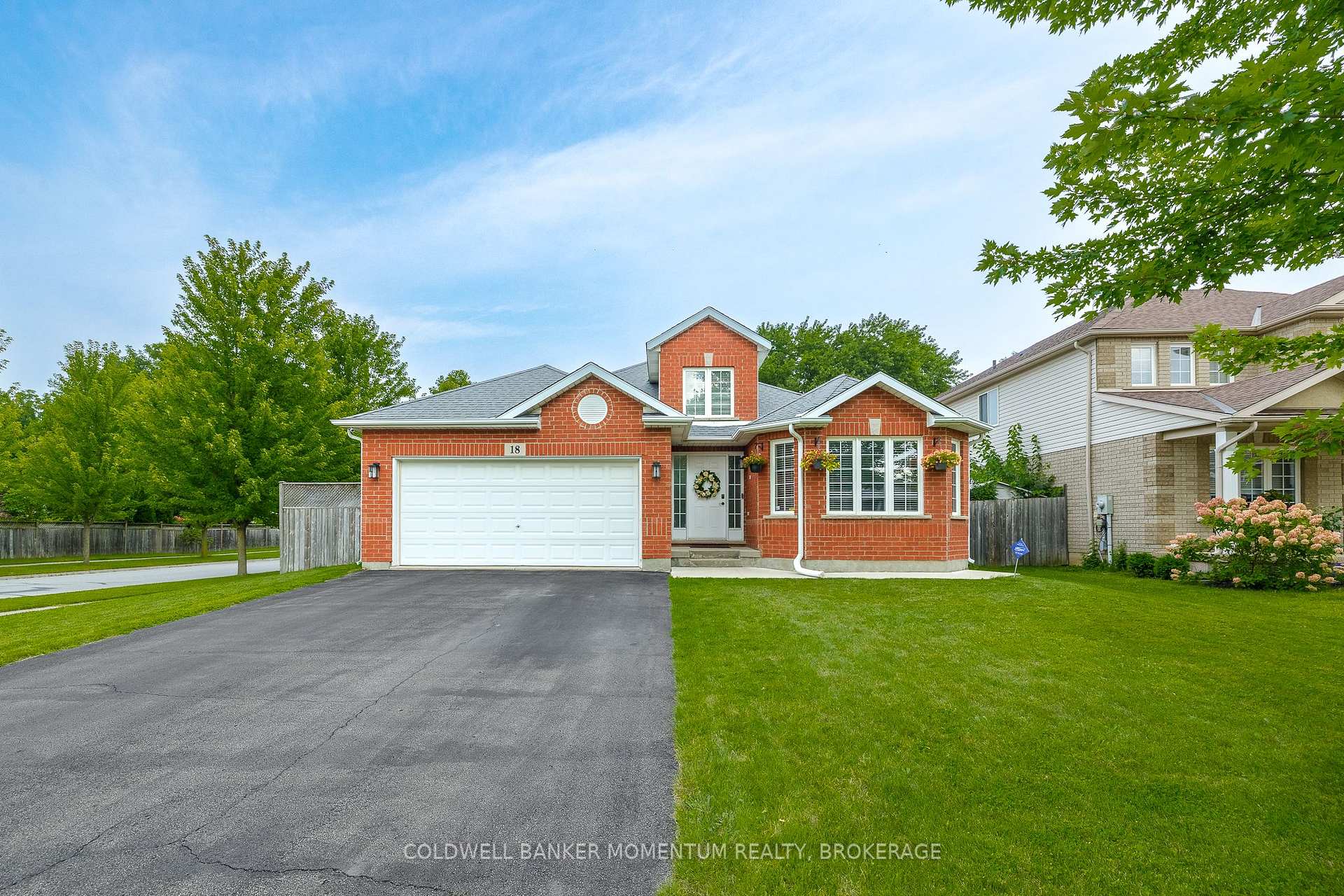 Photo 3 of 18 Loretta Drive, Niagara-on-the-Lake, Virgil — HOMEH