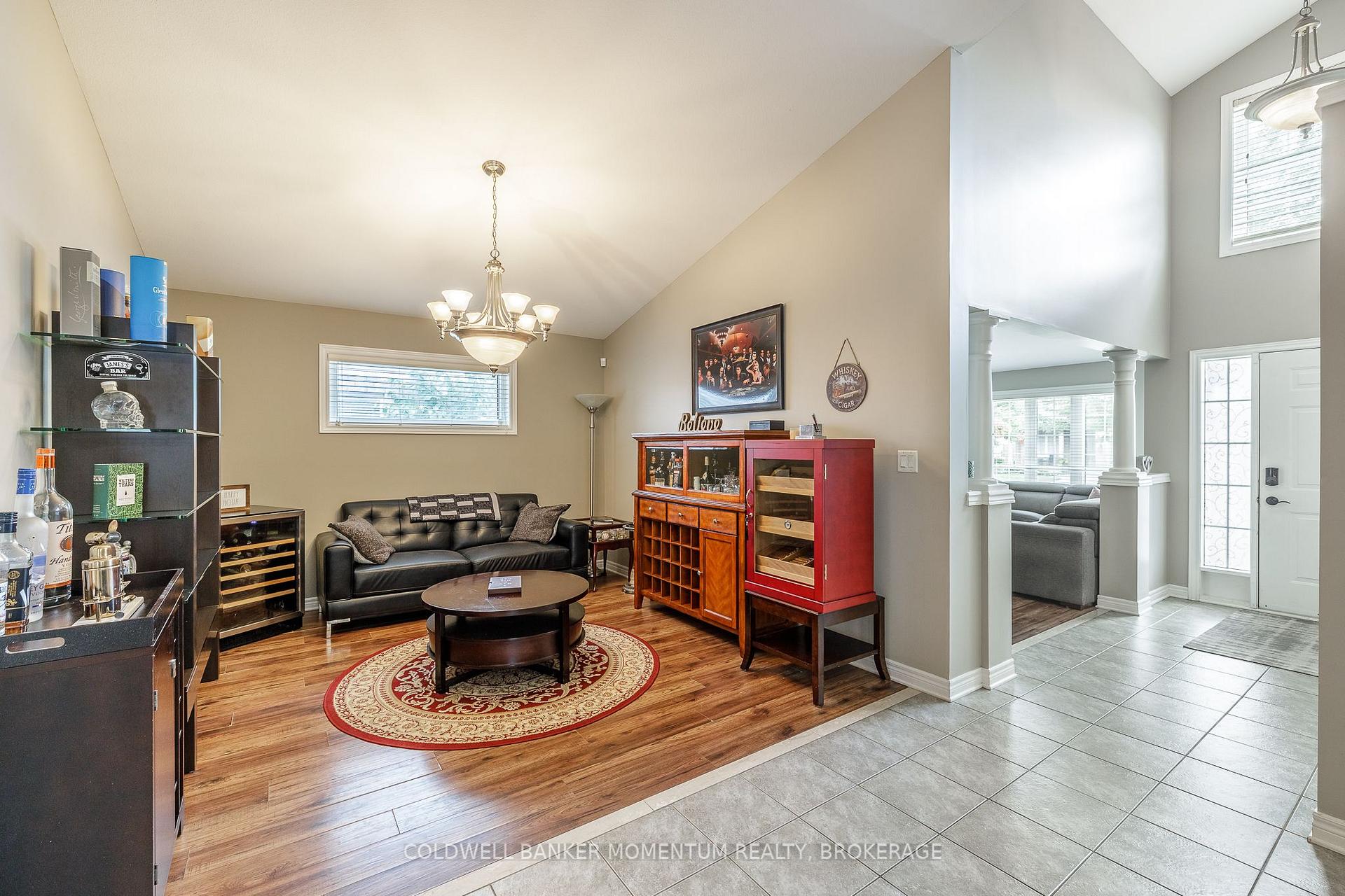 Photo 11 of 18 Loretta Drive, Niagara-on-the-Lake, Virgil — HOMEH