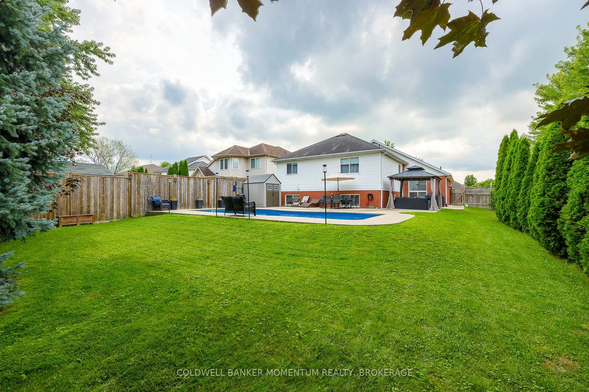 Photo 36 of 18 Loretta Drive, Niagara-on-the-Lake, Virgil — HOMEH