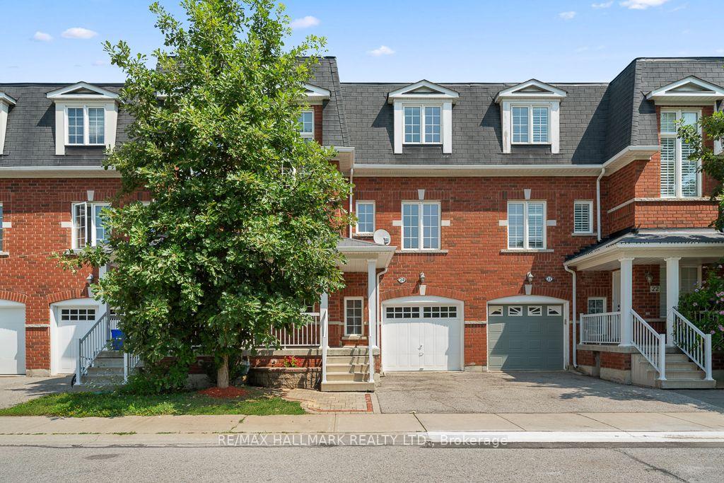 Photo 1 of Unit 24, 15 Old Colony Road, Richmond Hill, Oak Ridges Lake Wilcox — HOMEH