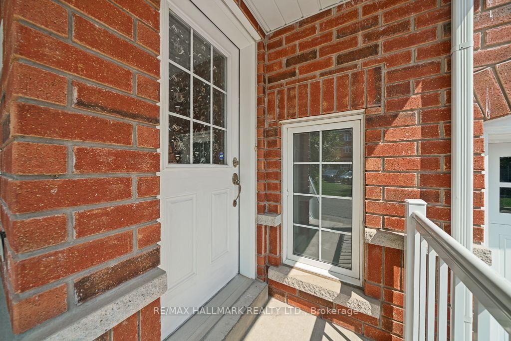 Photo 4 of Unit 24, 15 Old Colony Road, Richmond Hill, Oak Ridges Lake Wilcox — HOMEH