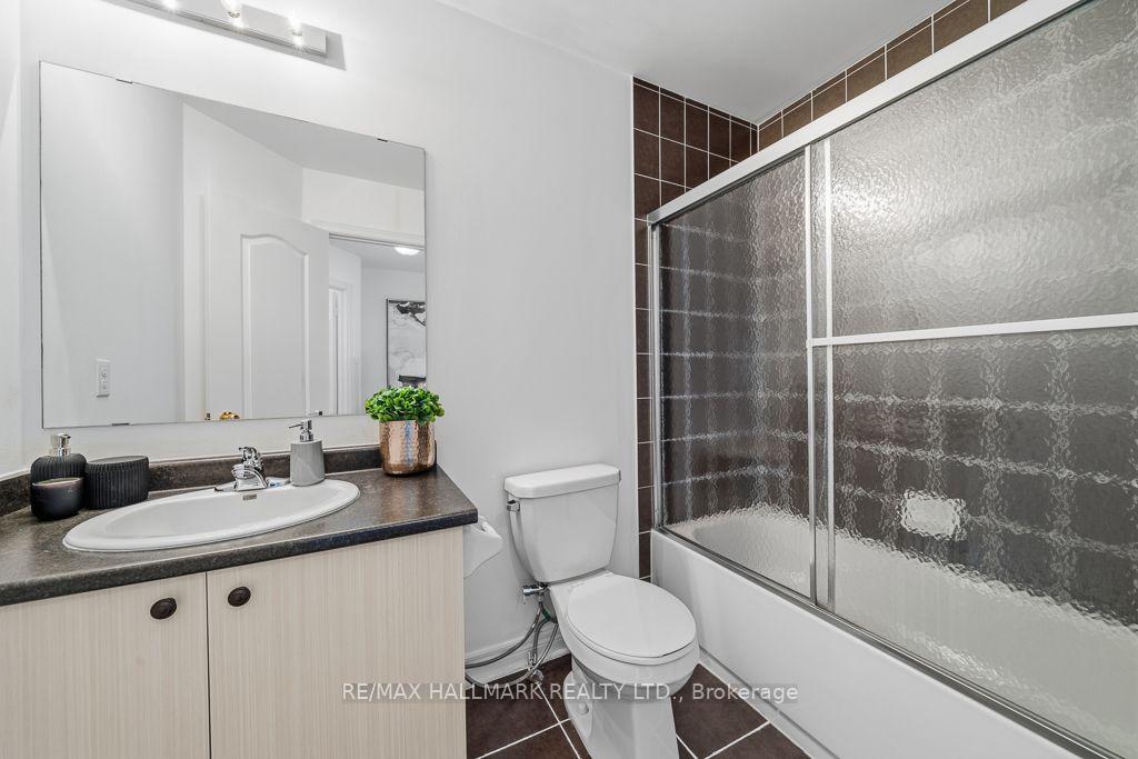 Photo 31 of Unit 24, 15 Old Colony Road, Richmond Hill, Oak Ridges Lake Wilcox — HOMEH