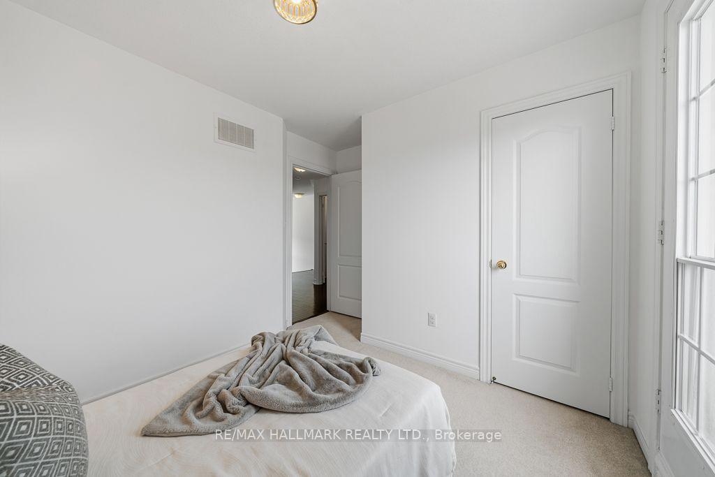 Photo 33 of Unit 24, 15 Old Colony Road, Richmond Hill, Oak Ridges Lake Wilcox — HOMEH
