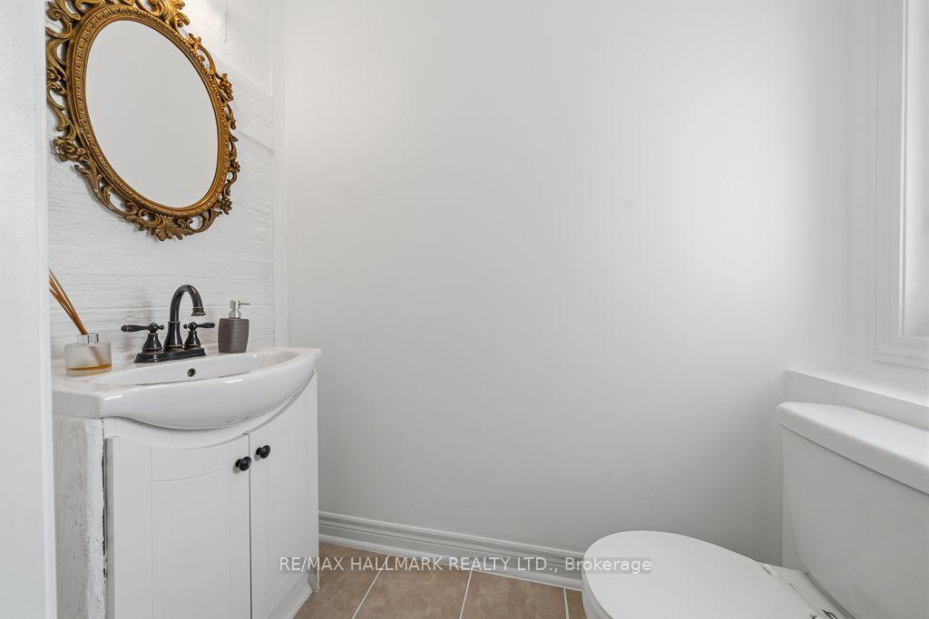 Photo 41 of Unit 24, 15 Old Colony Road, Richmond Hill, Oak Ridges Lake Wilcox — HOMEH