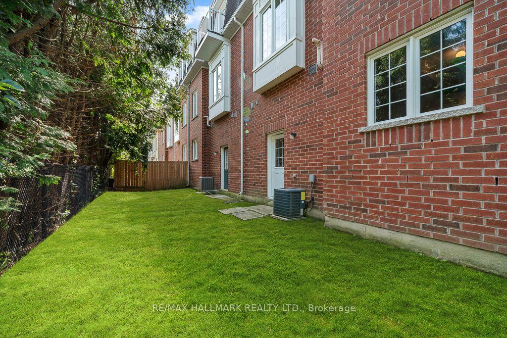 Photo 45 of Unit 24, 15 Old Colony Road, Richmond Hill, Oak Ridges Lake Wilcox — HOMEH