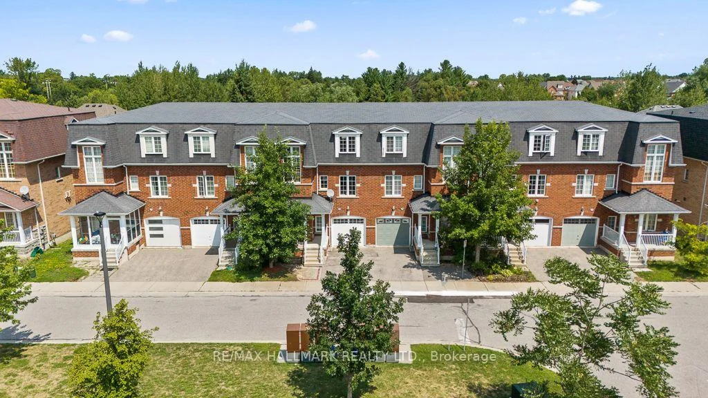 Photo 11 of Unit 24, 15 Old Colony Road, Richmond Hill, Oak Ridges Lake Wilcox — HOMEH