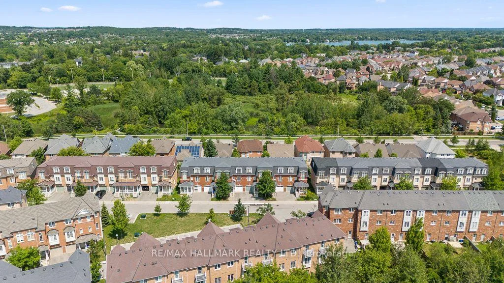 Photo 12 of Unit 24, 15 Old Colony Road, Richmond Hill, Oak Ridges Lake Wilcox — HOMEH