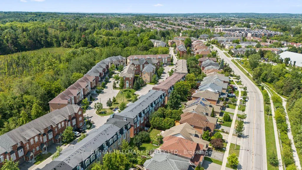 Photo 17 of Unit 24, 15 Old Colony Road, Richmond Hill, Oak Ridges Lake Wilcox — HOMEH