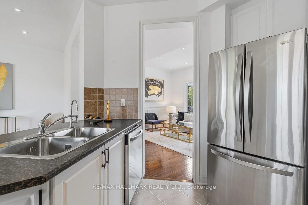 Photo 28 of Unit 24, 15 Old Colony Road, Richmond Hill, Oak Ridges Lake Wilcox — HOMEH