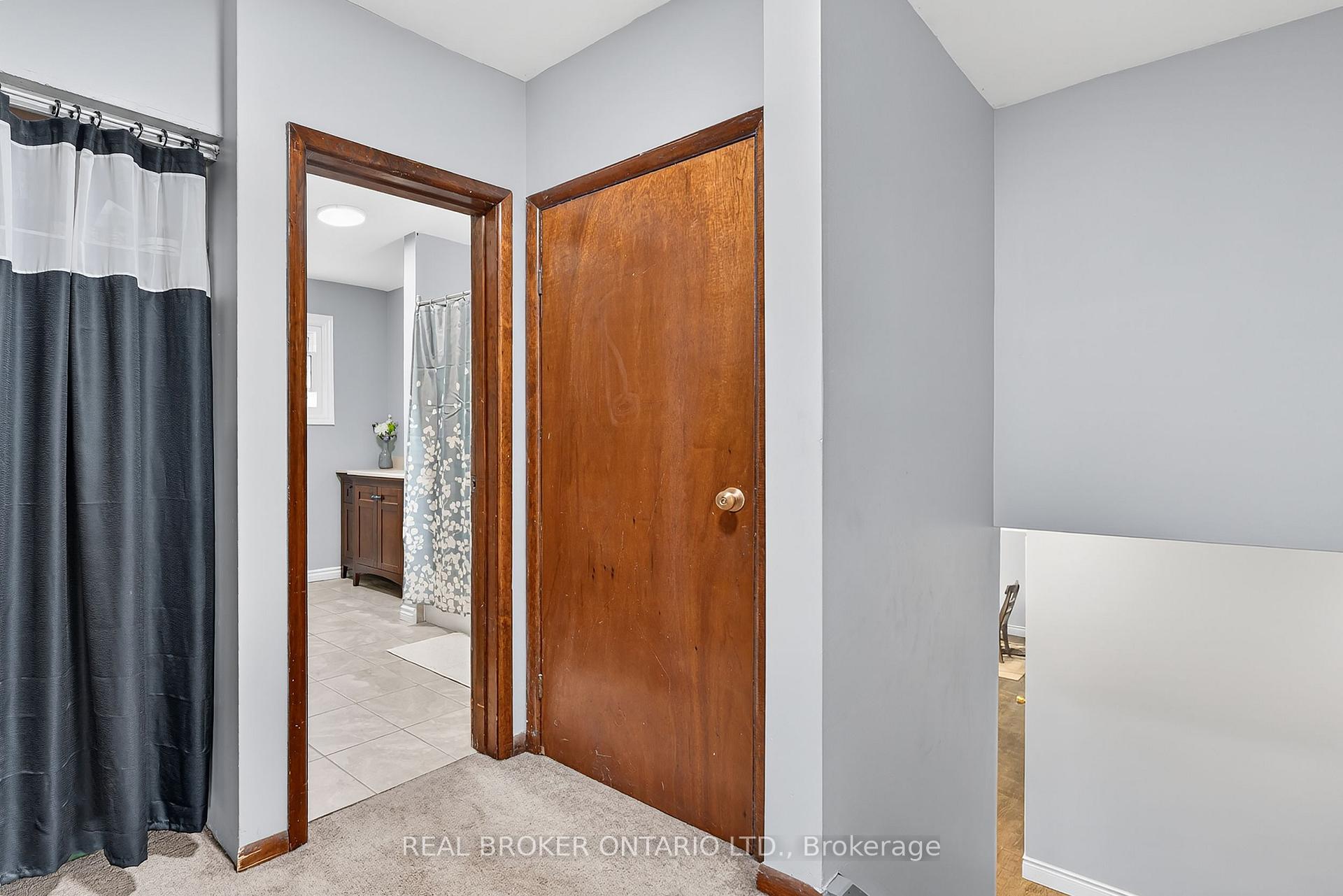 Photo 5 of 312 Old Guelph Road, Hamilton, Pleasant View — HOMEH