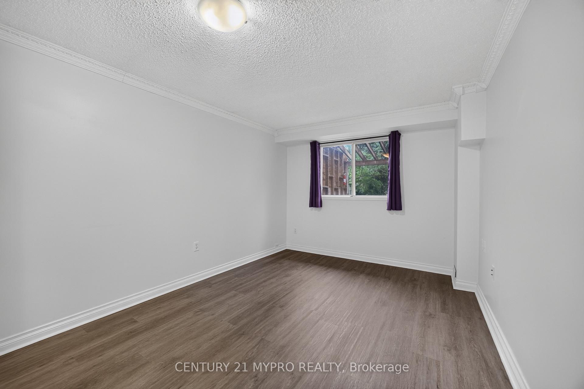 Photo 15 of 2501 Cobbinshaw Circle, Mississauga, Meadowvale — HOMEH