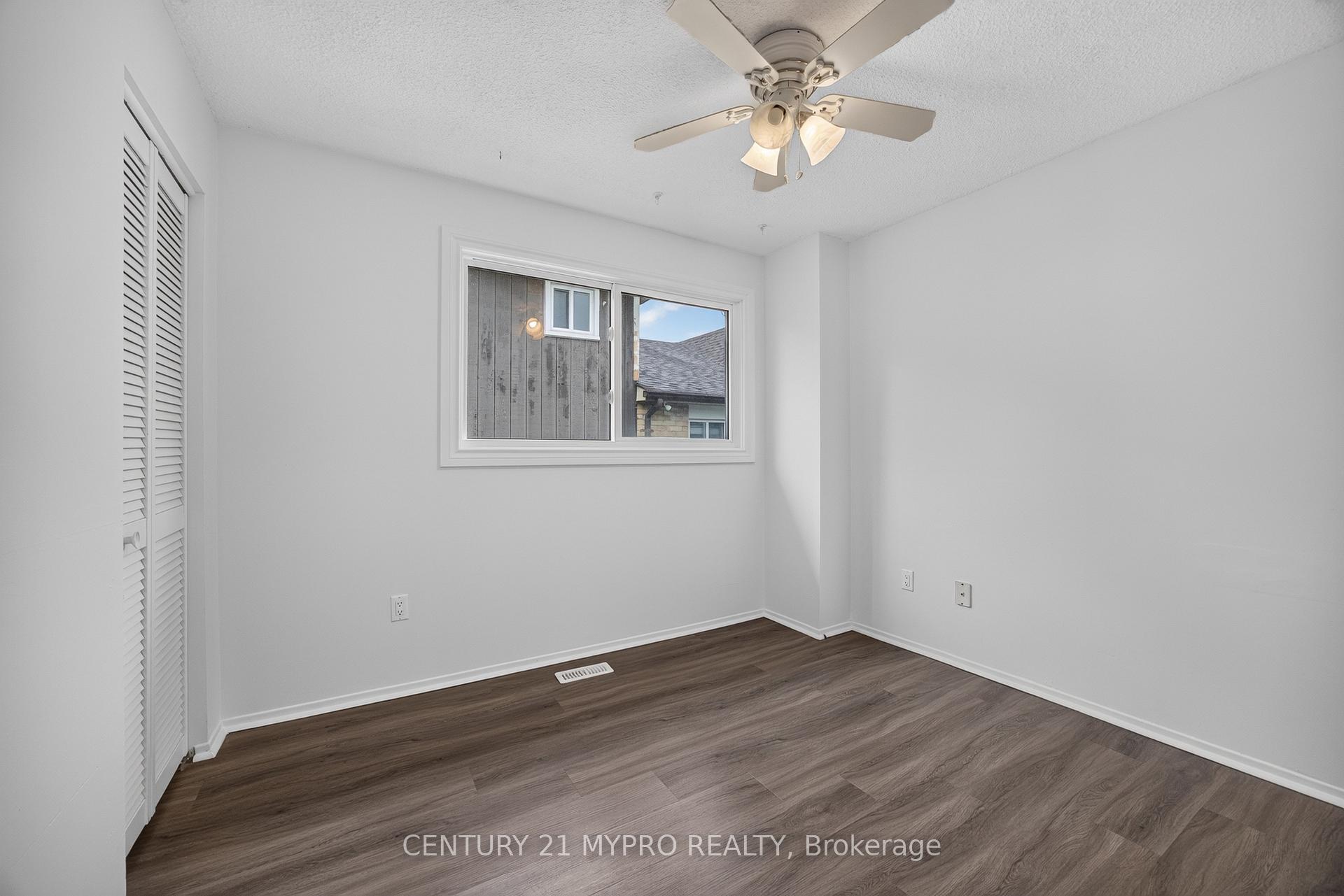 Photo 25 of 2501 Cobbinshaw Circle, Mississauga, Meadowvale — HOMEH