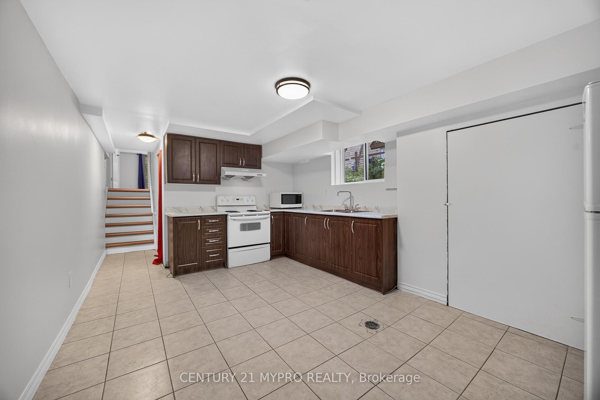 Photo 30 of 2501 Cobbinshaw Circle, Mississauga, Meadowvale — HOMEH
