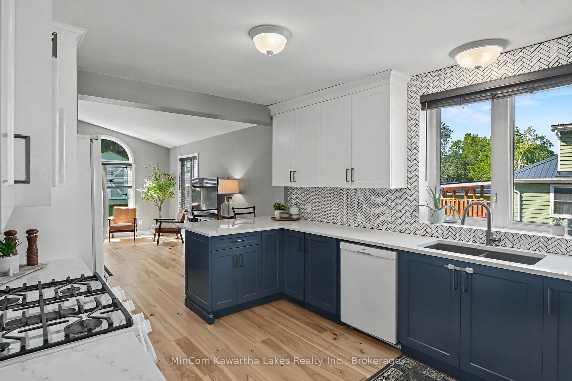 Photo 9 of 337 Euclid Avenue, Peterborough, Ashburnham Ward 4 — HOMEH