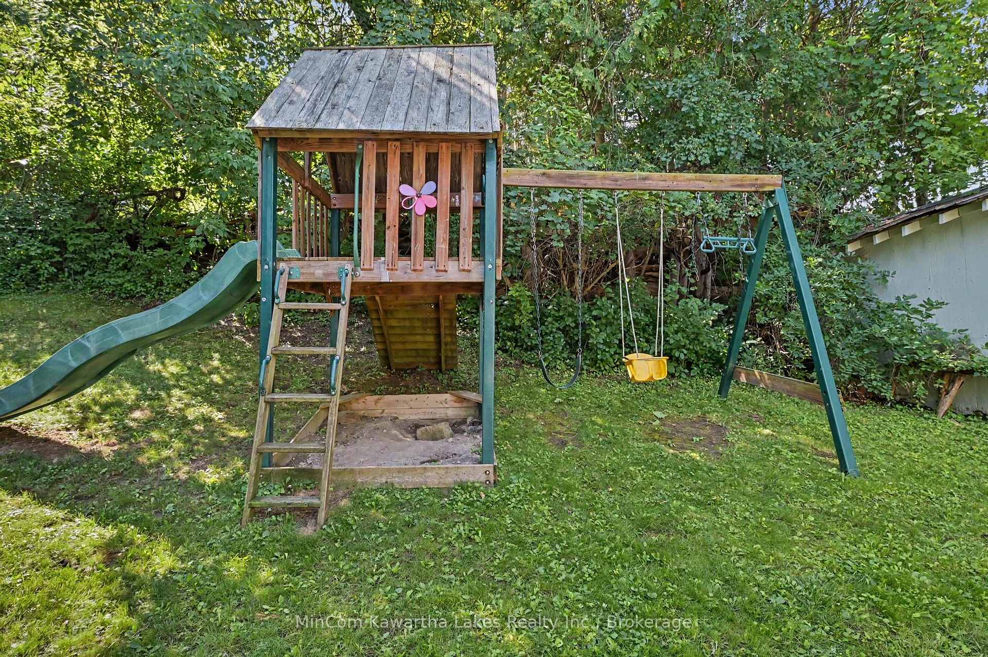 Photo 31 of 337 Euclid Avenue, Peterborough, Ashburnham Ward 4 — HOMEH