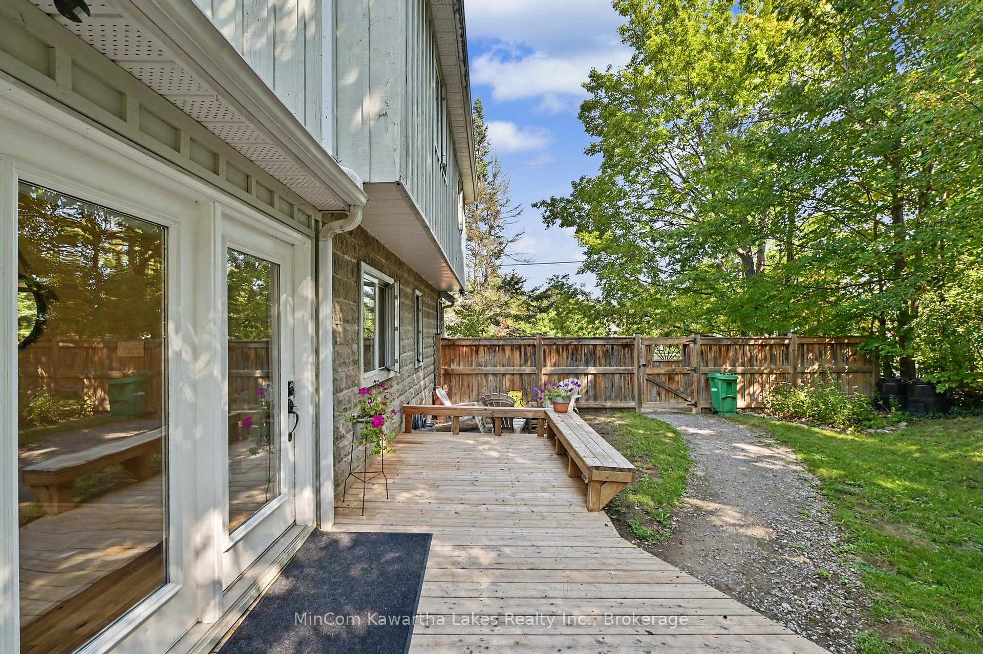 Photo 33 of 337 Euclid Avenue, Peterborough, Ashburnham Ward 4 — HOMEH
