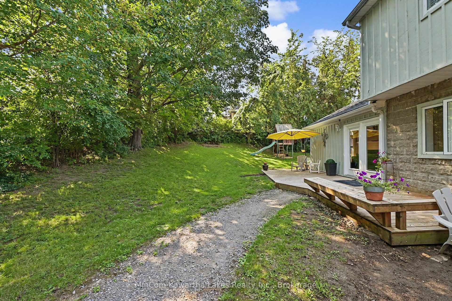 Photo 35 of 337 Euclid Avenue, Peterborough, Ashburnham Ward 4 — HOMEH
