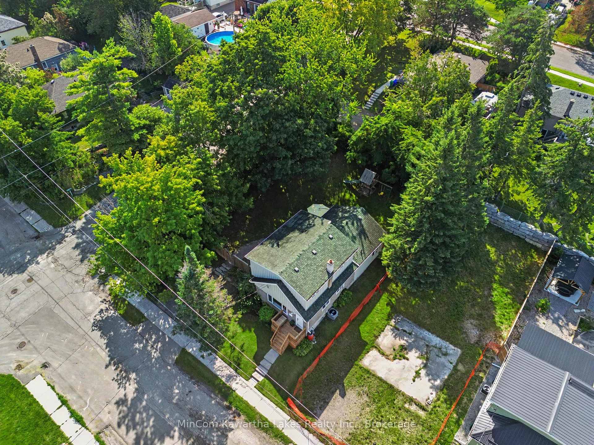Photo 39 of 337 Euclid Avenue, Peterborough, Ashburnham Ward 4 — HOMEH