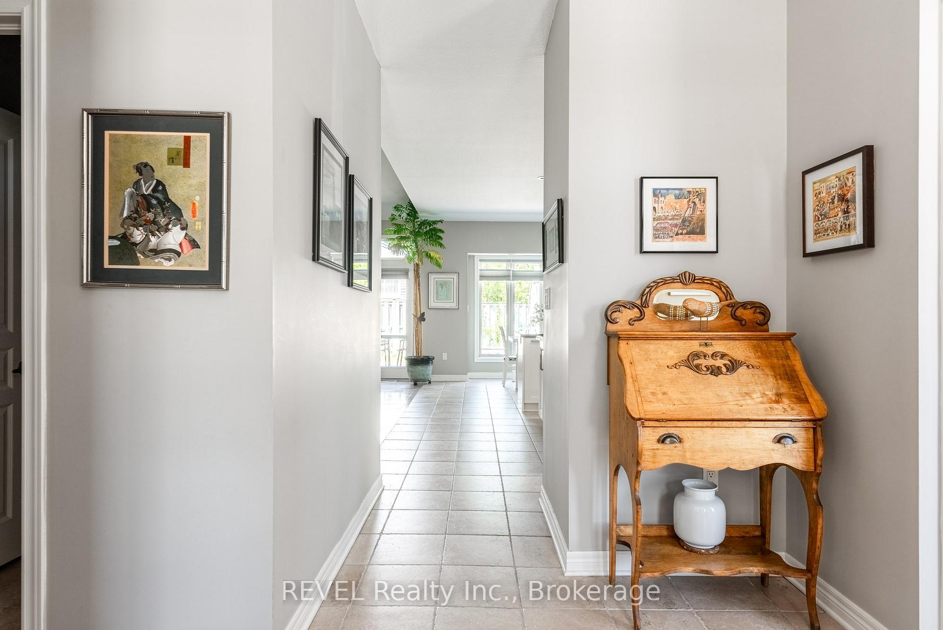 Photo 5 of Unit 1, 139 Glendale Avenue, St. Catharines, Glendale/Glenridge — HOMEH