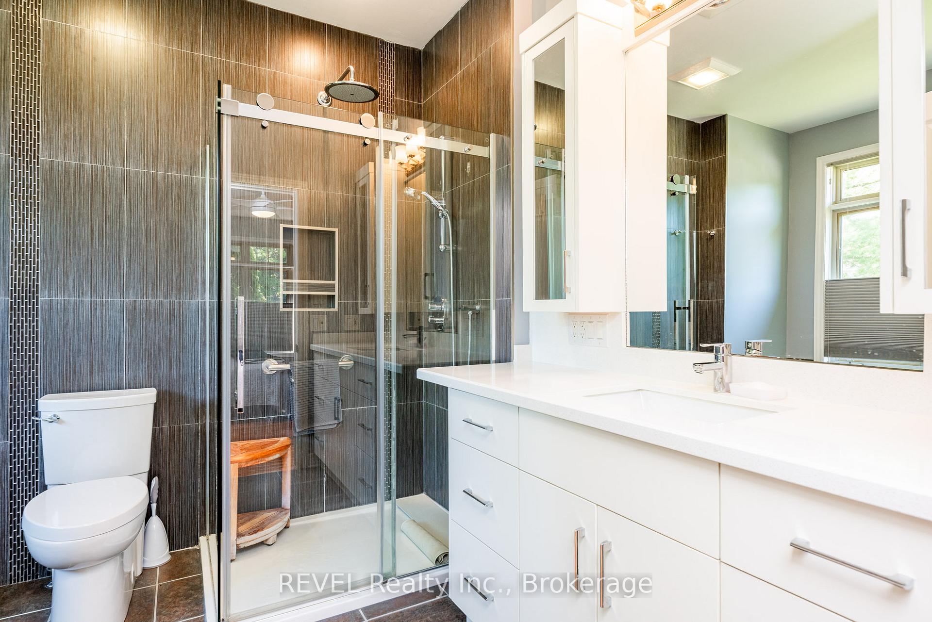 Photo 15 of Unit 1, 139 Glendale Avenue, St. Catharines, Glendale/Glenridge — HOMEH