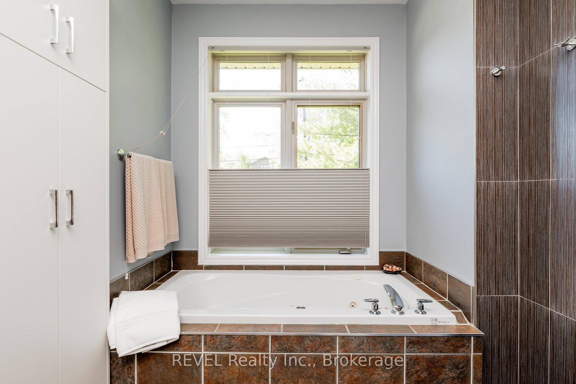 Photo 16 of Unit 1, 139 Glendale Avenue, St. Catharines, Glendale/Glenridge — HOMEH