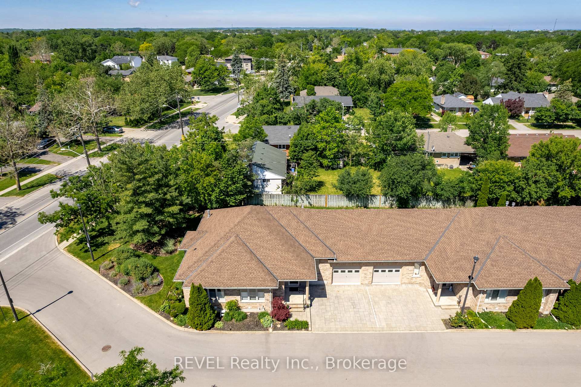 Photo 30 of Unit 1, 139 Glendale Avenue, St. Catharines, Glendale/Glenridge — HOMEH