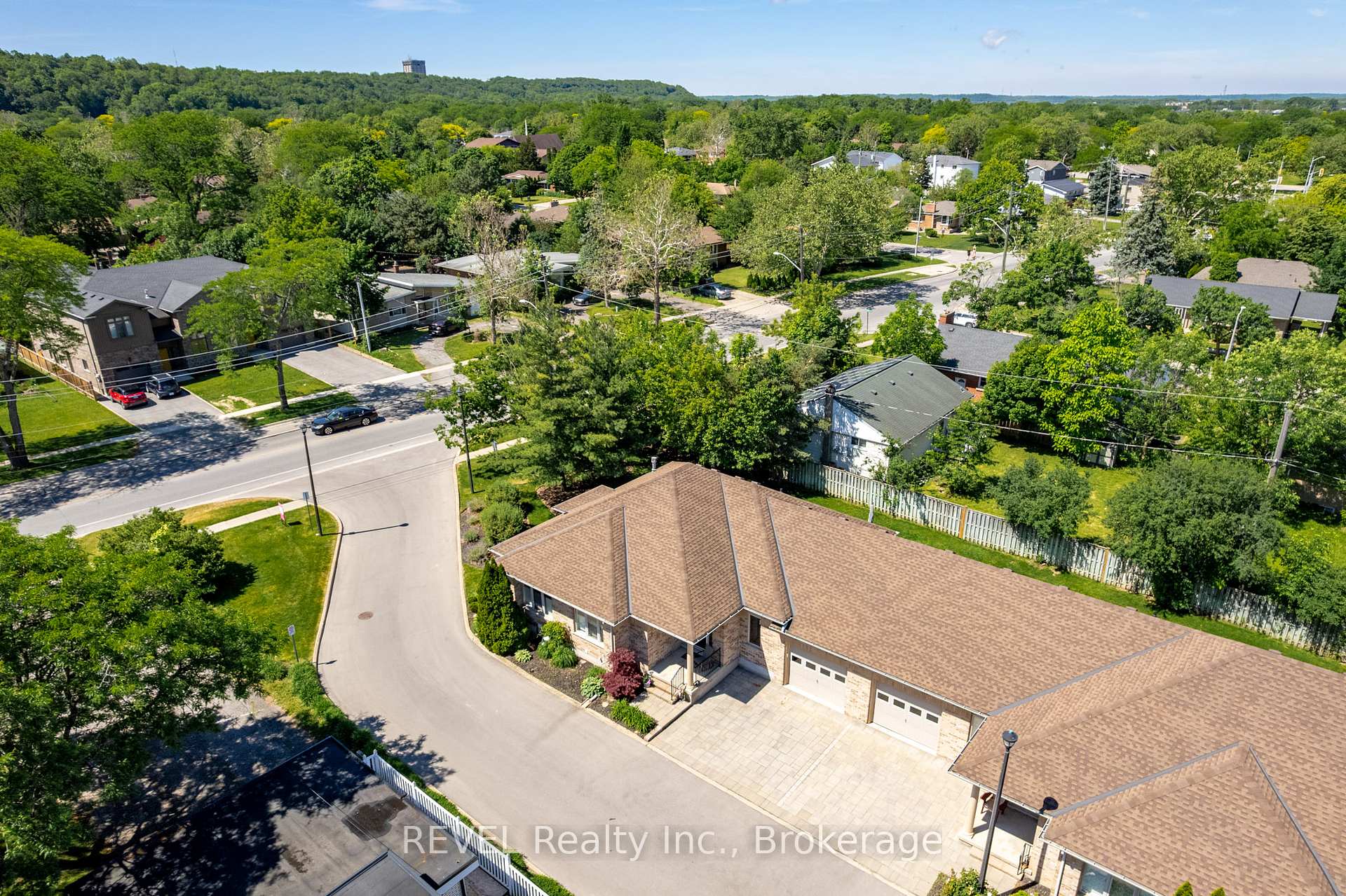 Photo 32 of Unit 1, 139 Glendale Avenue, St. Catharines, Glendale/Glenridge — HOMEH
