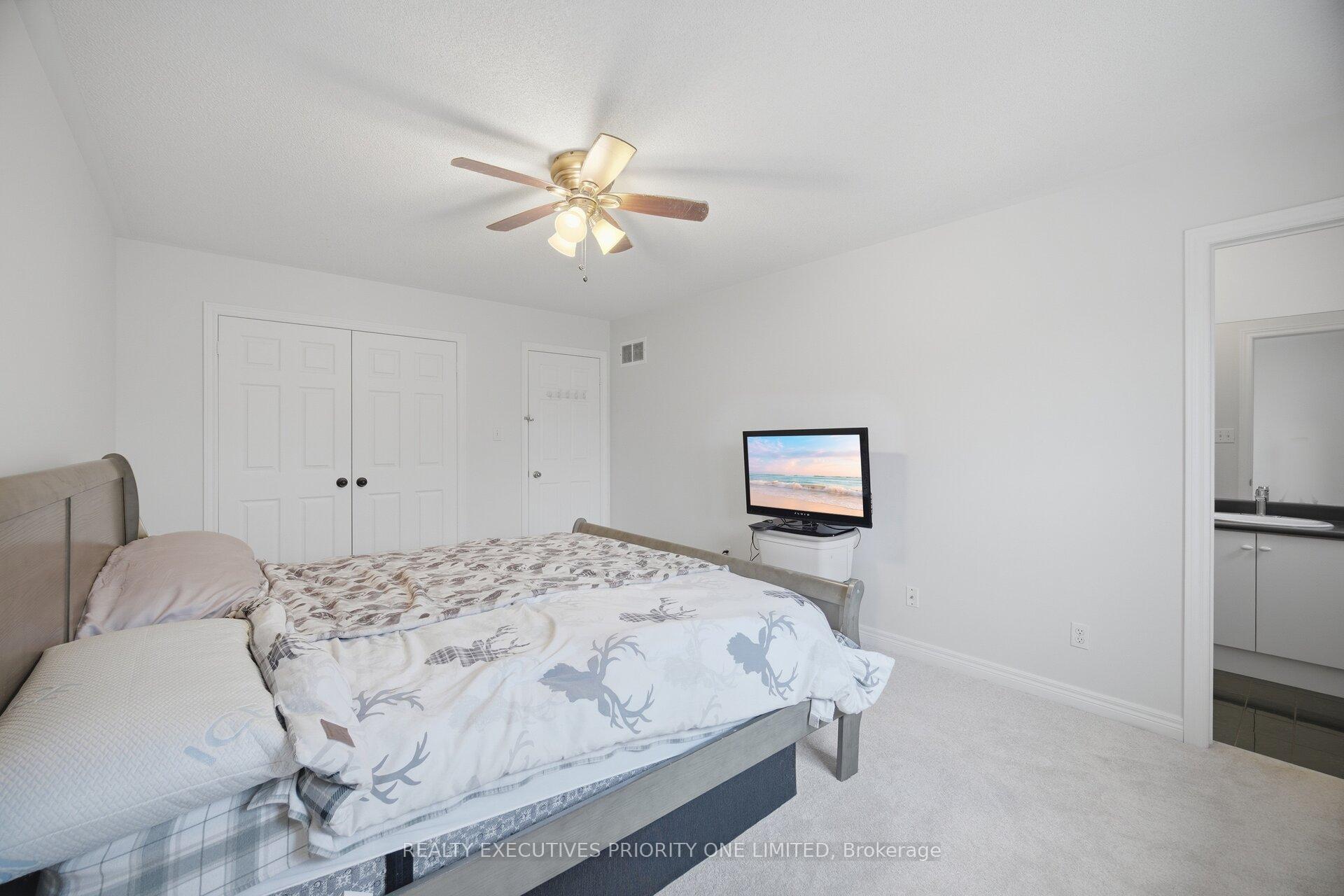 Photo 16 of 24 Archbury Circle, Caledon, Bolton East — HOMEH