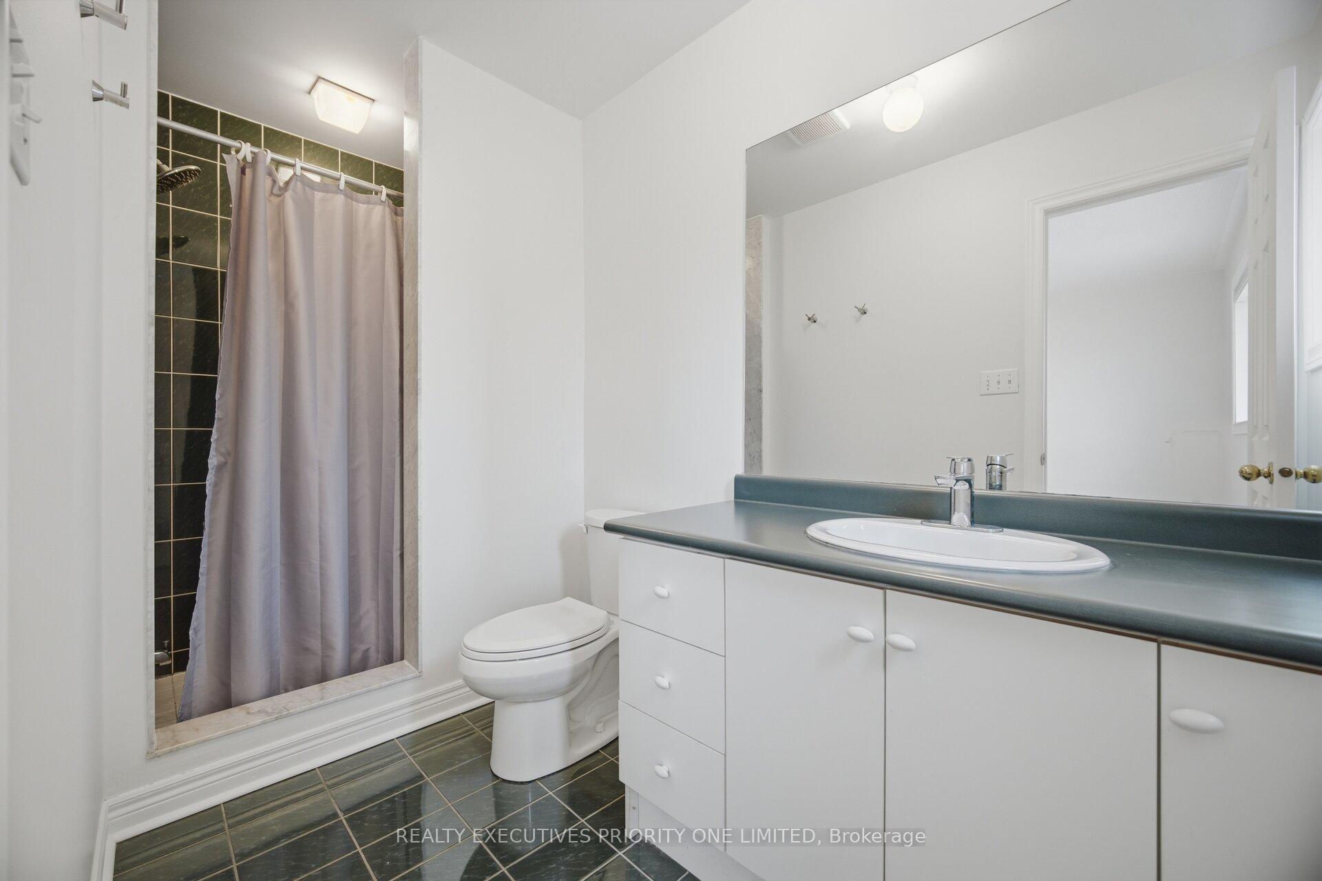 Photo 17 of 24 Archbury Circle, Caledon, Bolton East — HOMEH