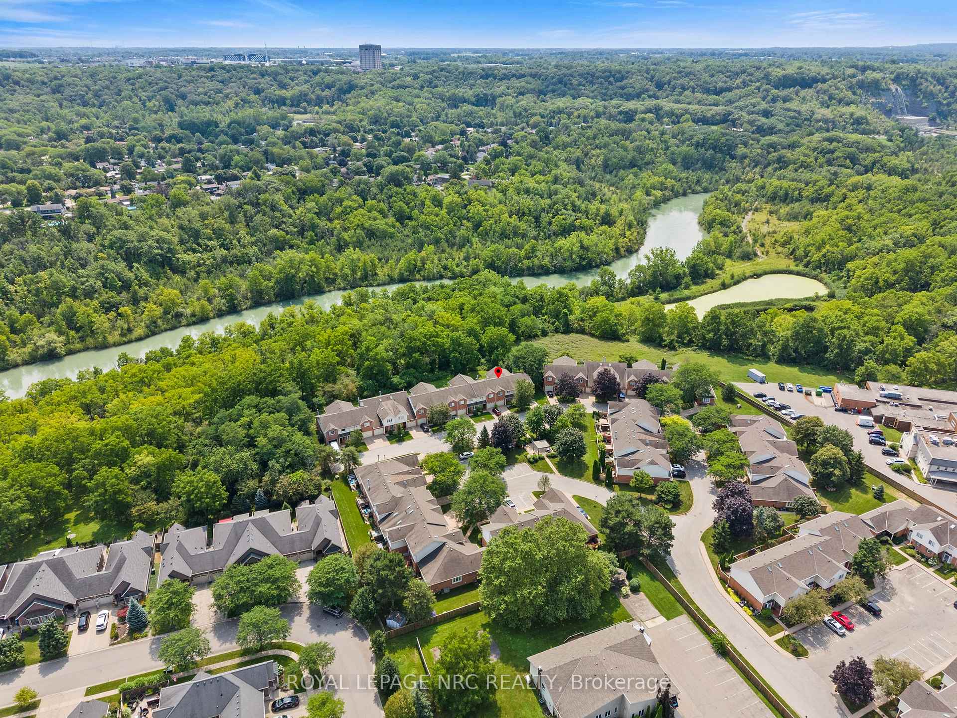 Photo 36 of 275 Pelham Road, St. Catharines, Rykert/Vansickle — HOMEH
