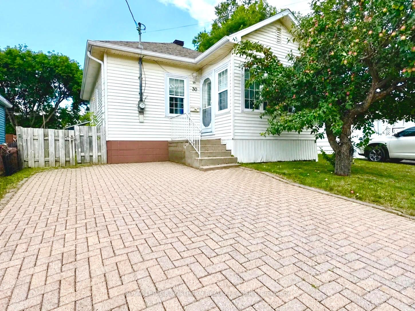 Photo 1 of 30 Fern Avenue, Timmins, SP - Main Area — HOMEH
