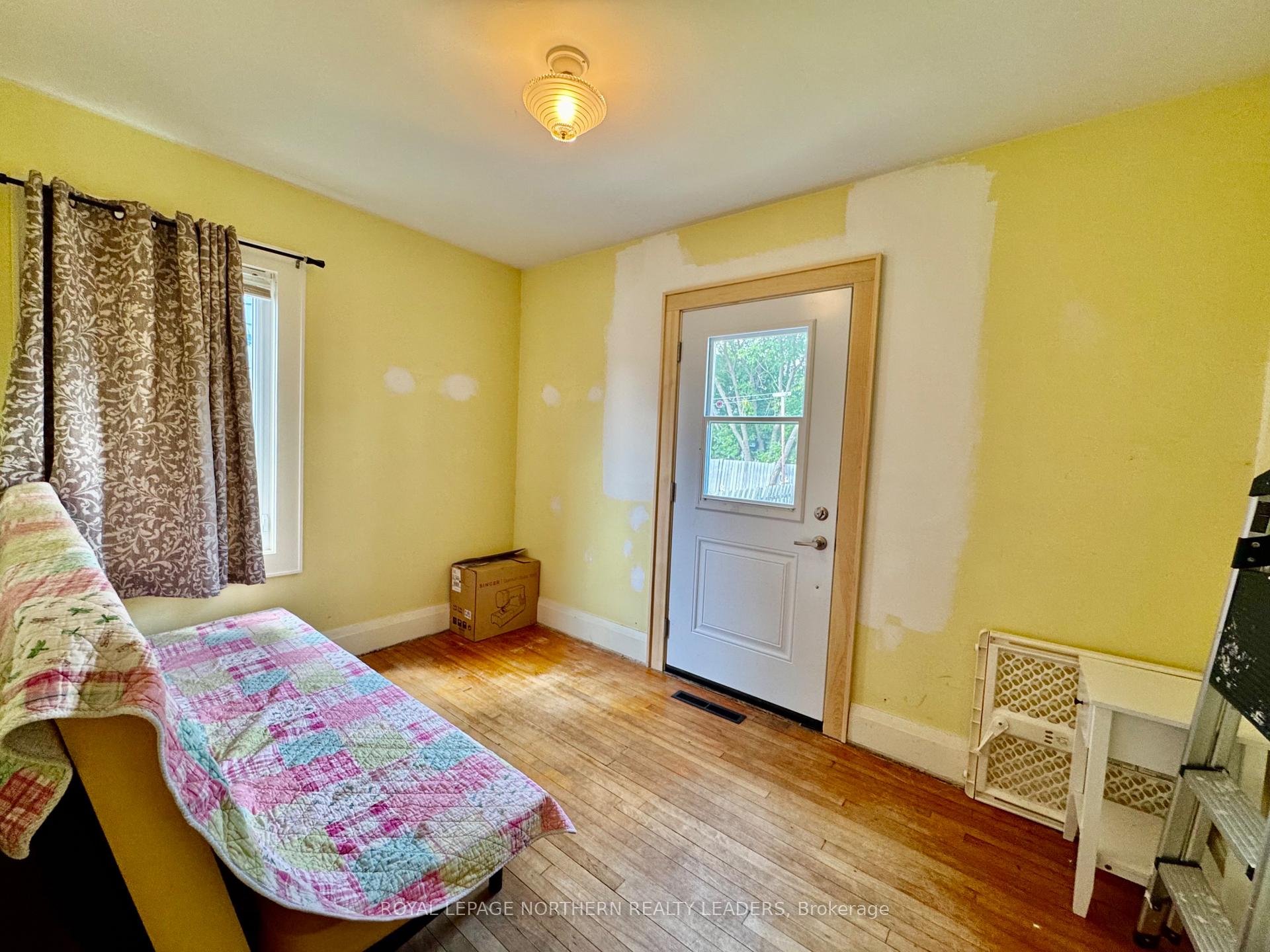 Photo 15 of 30 Fern Avenue, Timmins, SP - Main Area — HOMEH