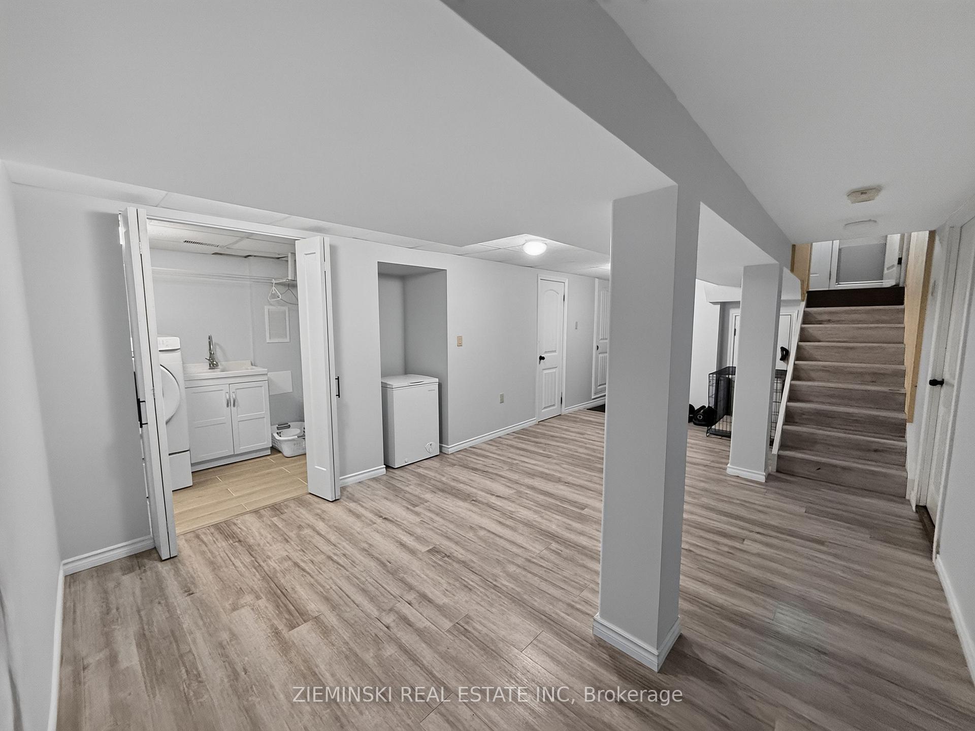 Photo 19 of 403 Young Street, Timmins, Porcupine - West — HOMEH