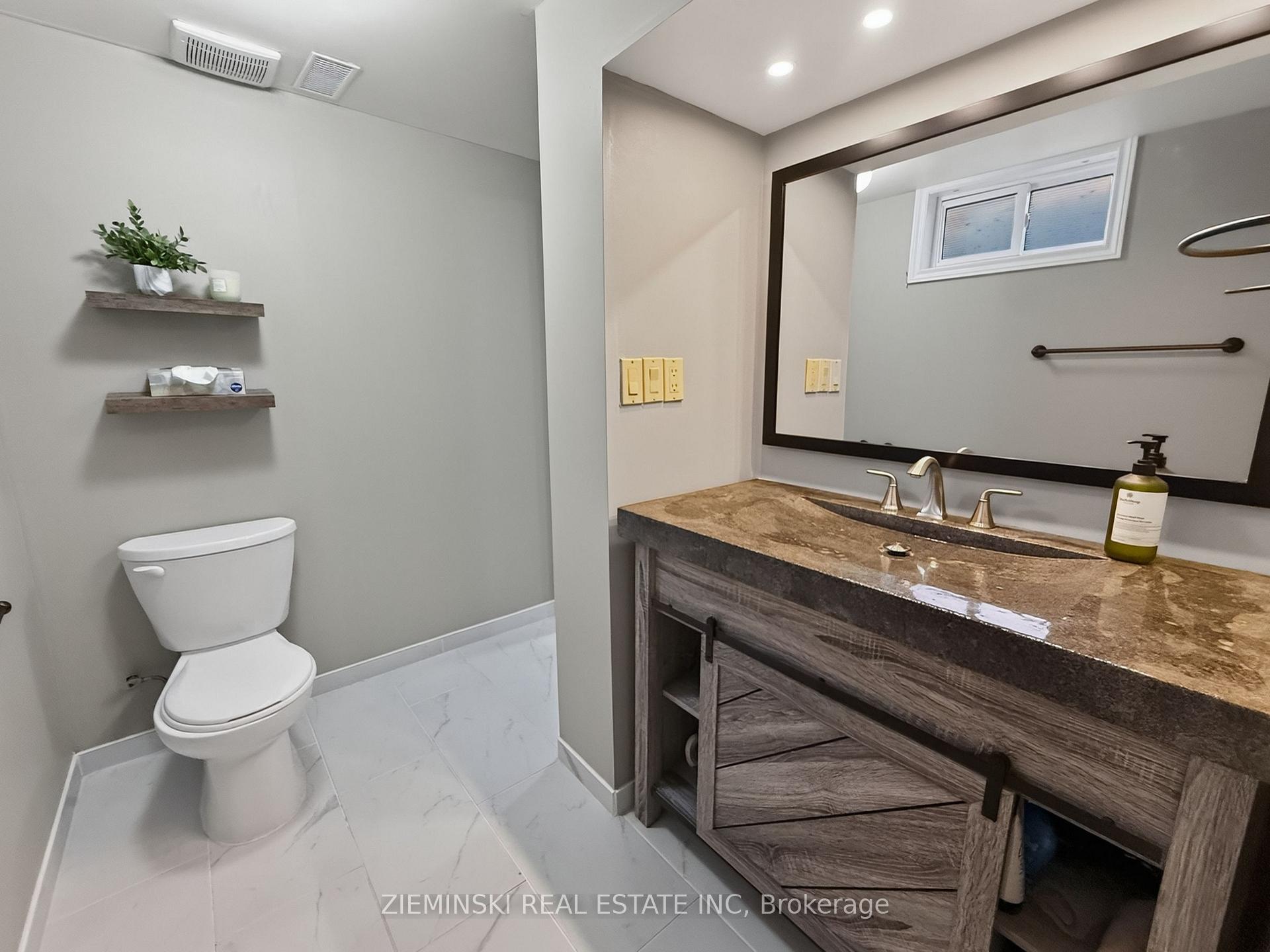 Photo 23 of 403 Young Street, Timmins, Porcupine - West — HOMEH