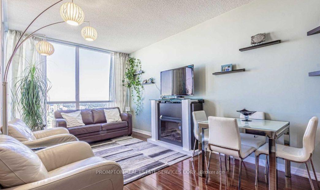 Photo 6 of Unit 2404, 223 Webb Drive, Mississauga, City Centre — HOMEH