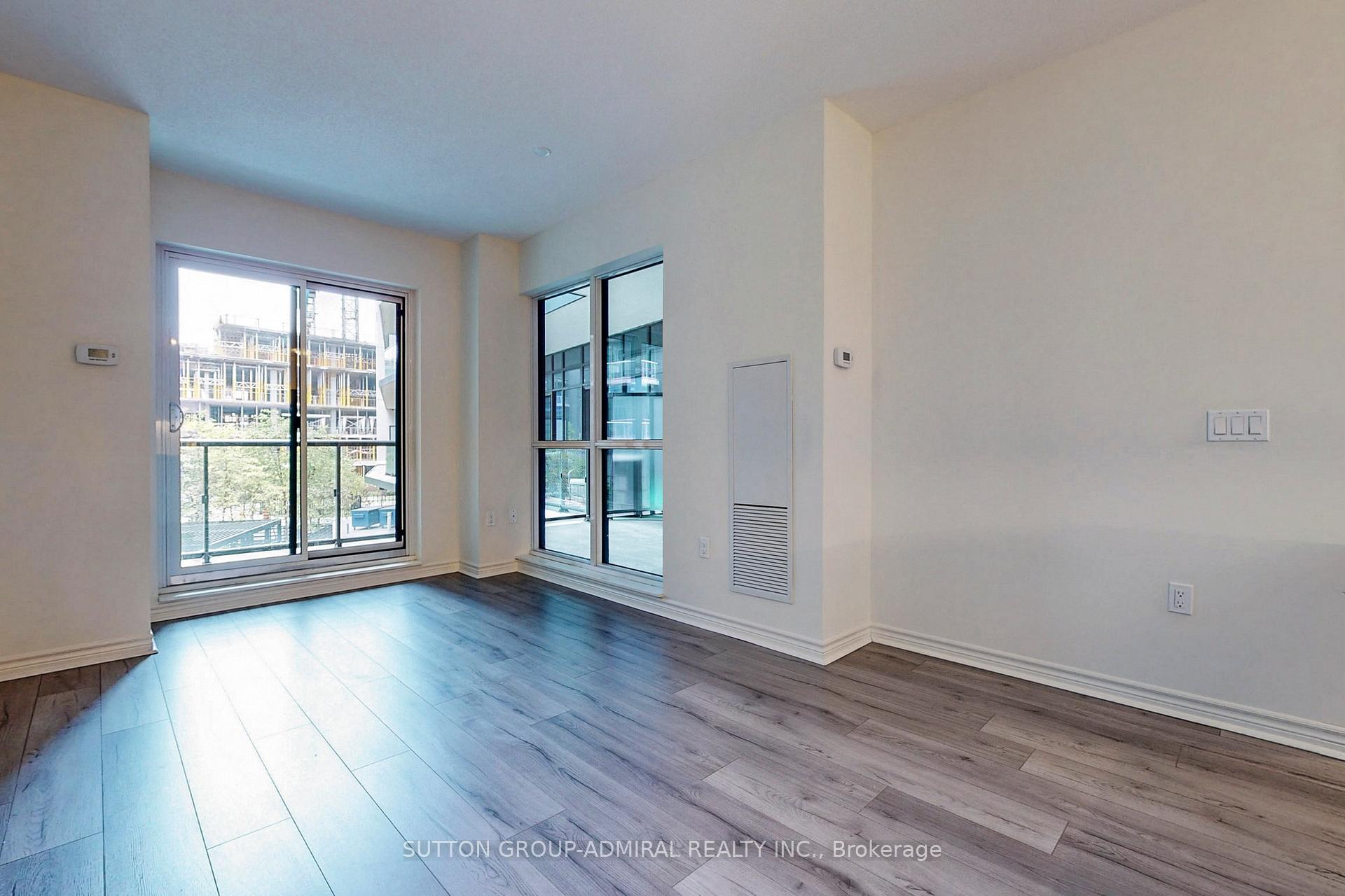 Photo 2 of Unit 221, 39 Annie Craig Drive, Etobicoke, Mimico — HOMEH