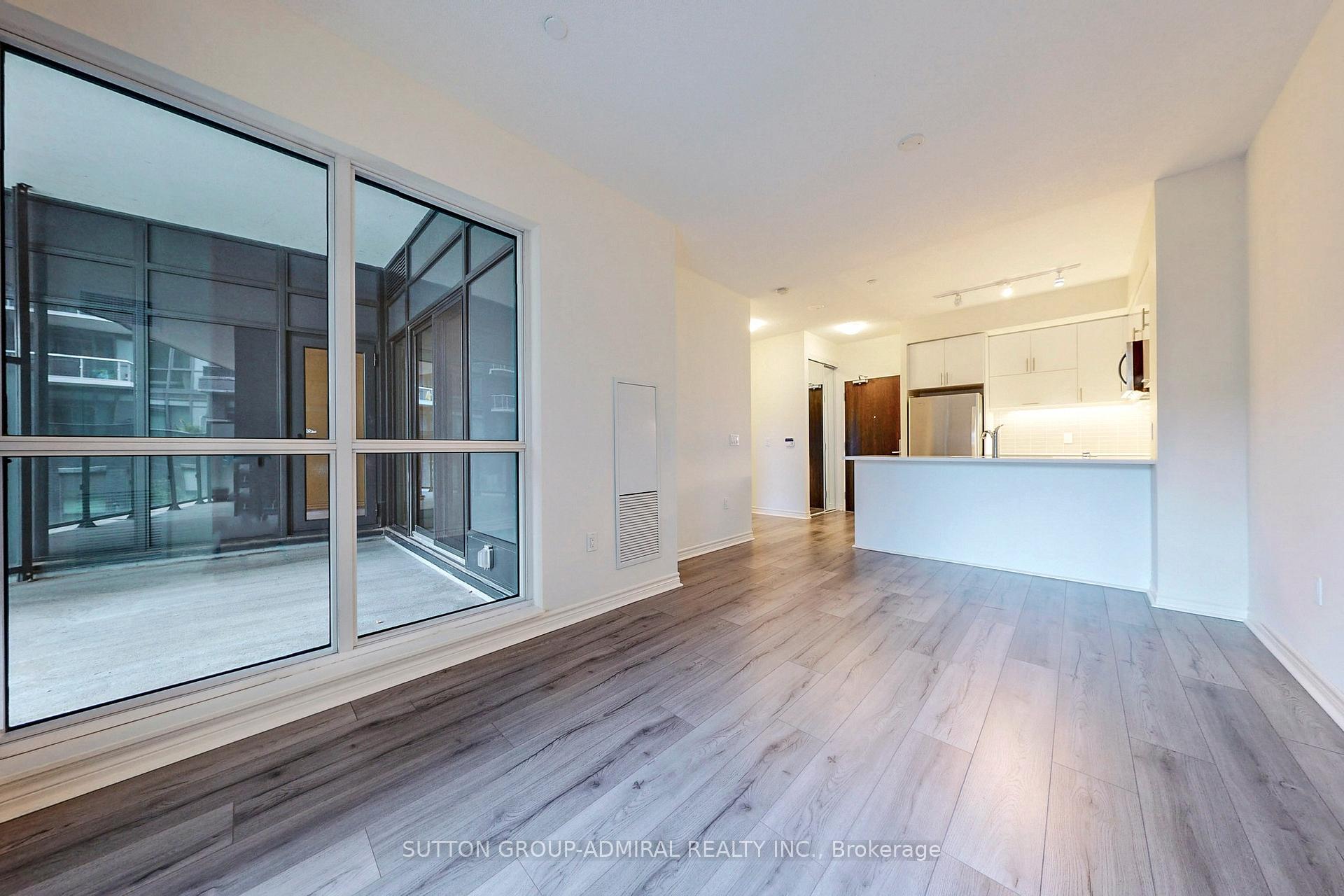 Photo 3 of Unit 221, 39 Annie Craig Drive, Etobicoke, Mimico — HOMEH