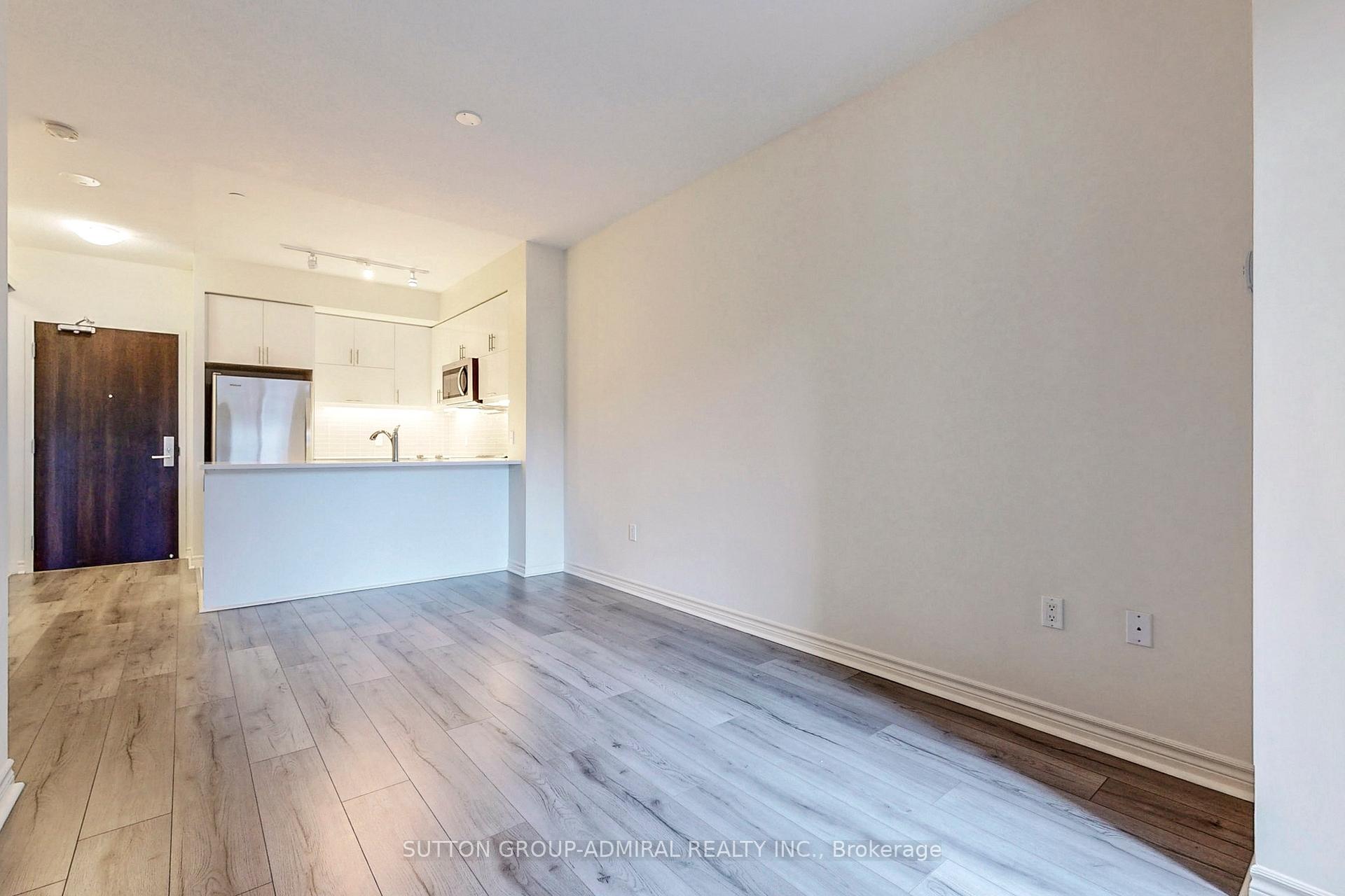 Photo 4 of Unit 221, 39 Annie Craig Drive, Etobicoke, Mimico — HOMEH