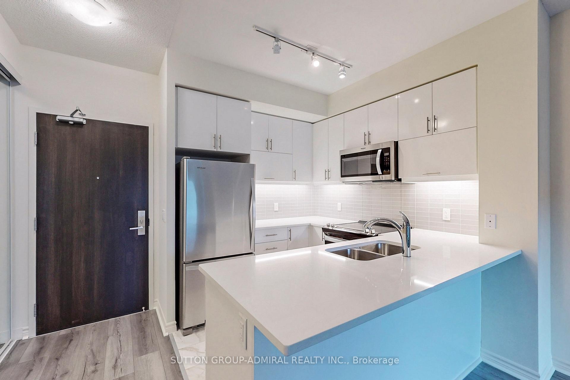 Photo 5 of Unit 221, 39 Annie Craig Drive, Etobicoke, Mimico — HOMEH