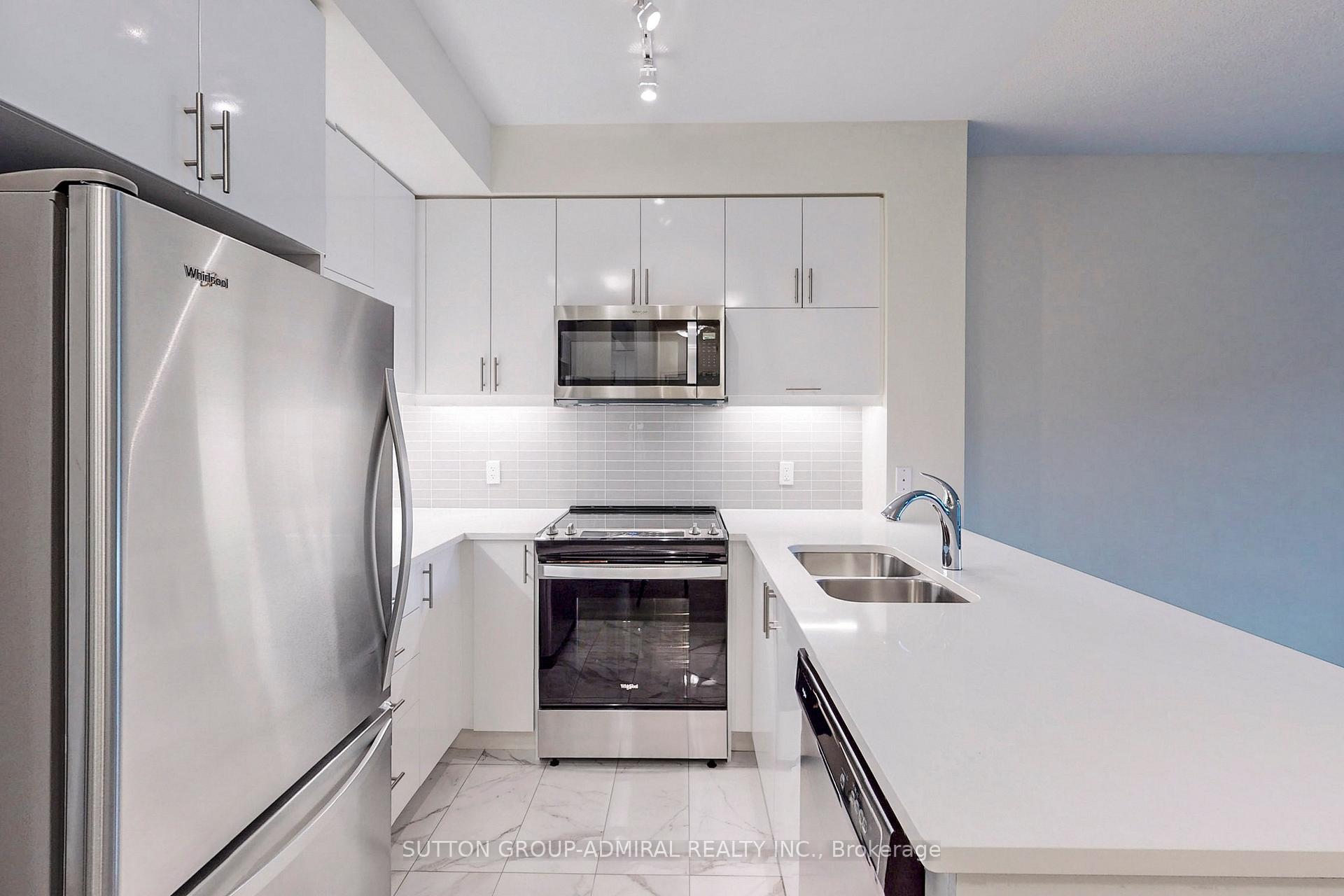 Photo 7 of Unit 221, 39 Annie Craig Drive, Etobicoke, Mimico — HOMEH