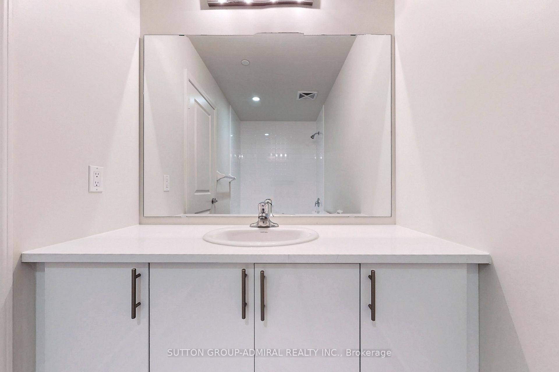 Photo 15 of Unit 221, 39 Annie Craig Drive, Etobicoke, Mimico — HOMEH