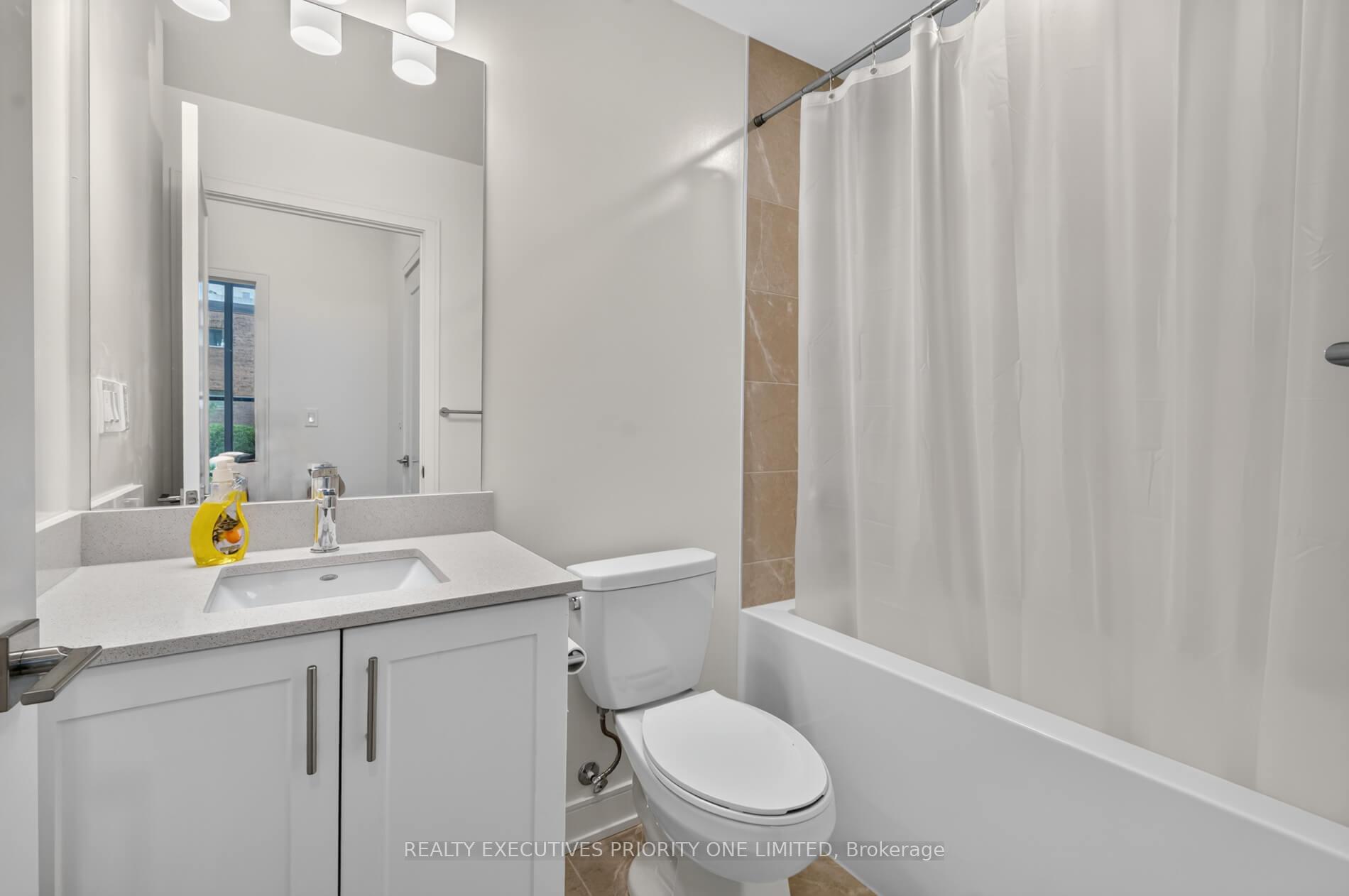Photo 15 of Unit A103, 705 Davis Drive, Newmarket, Huron Heights-Leslie Valley — HOMEH