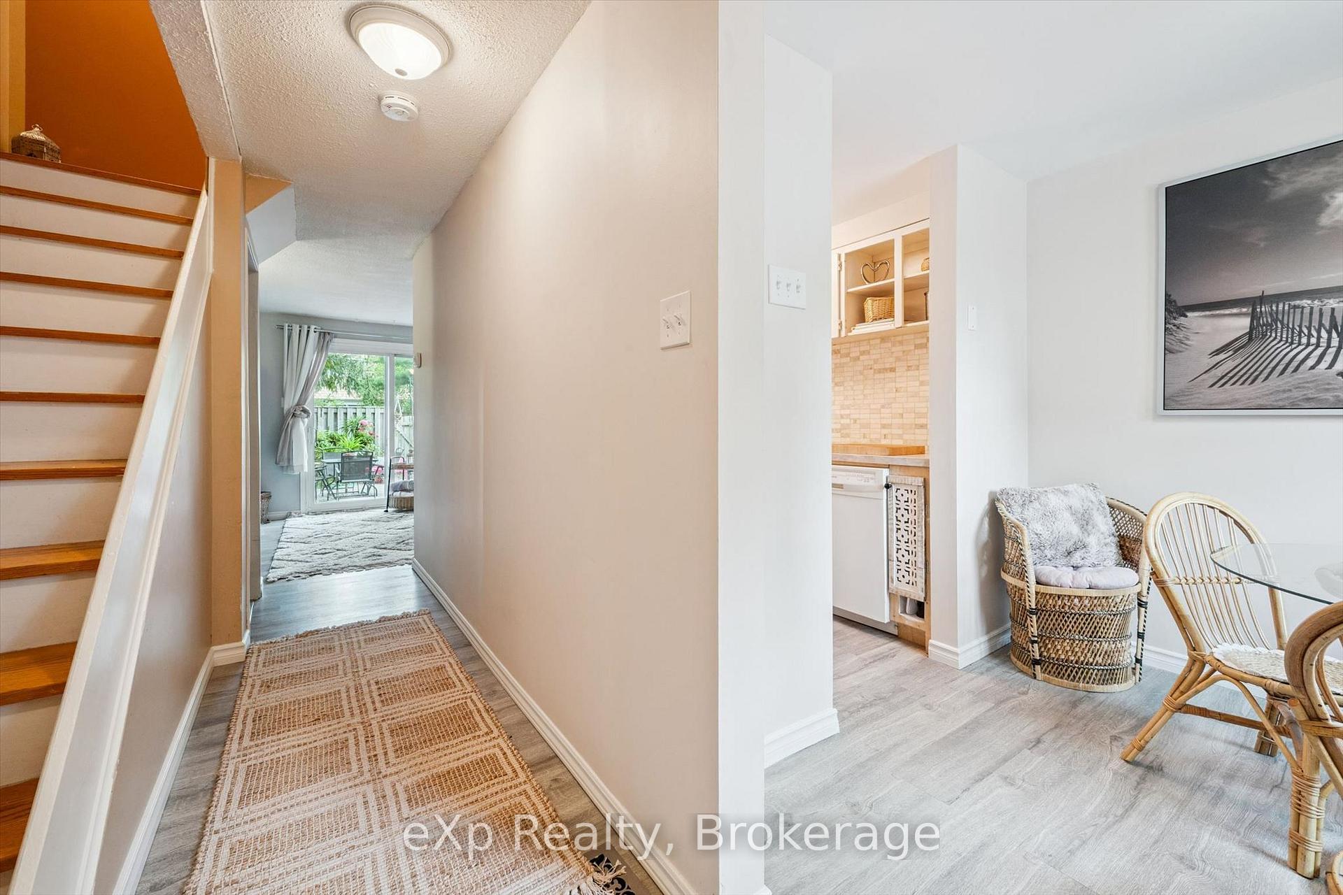 Photo 5 of Unit 16, 383 Edinburgh Road S, Guelph, Dovercliffe Park/Old University — HOMEH