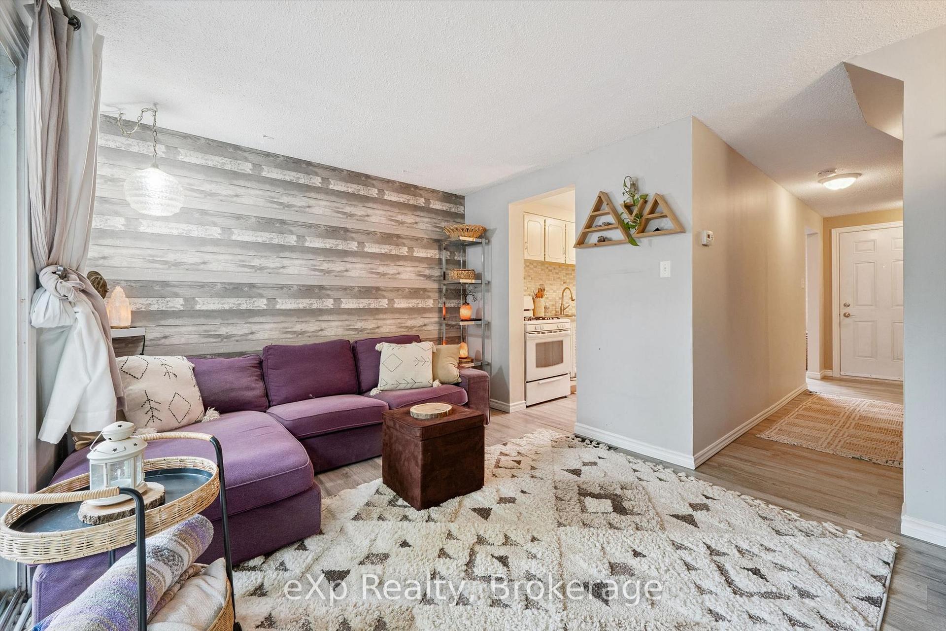 Photo 6 of Unit 16, 383 Edinburgh Road S, Guelph, Dovercliffe Park/Old University — HOMEH