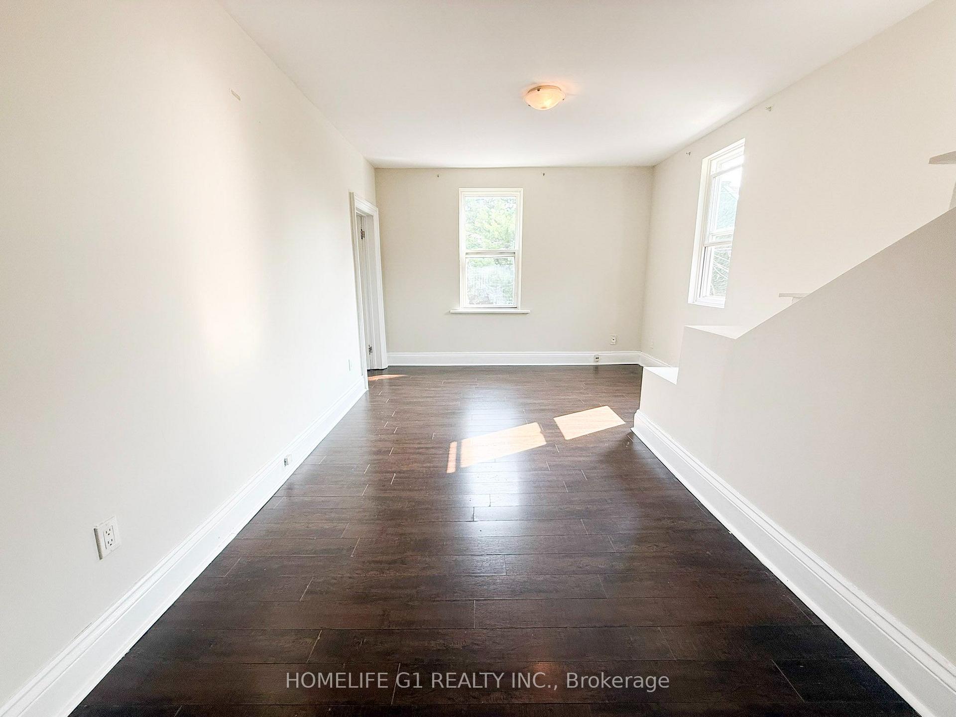 Photo 3 of Unit 2, 288 Hunter Street W, Hamilton, Kirkendall — HOMEH