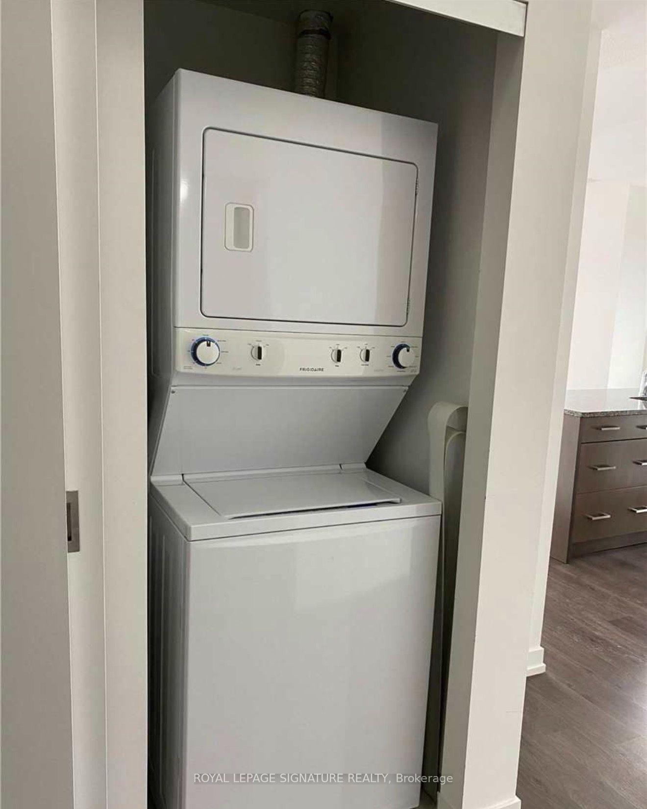 Photo 14 of Unit 2610, 89 Dunfield Avenue, Toronto, Mount Pleasant West — HOMEH