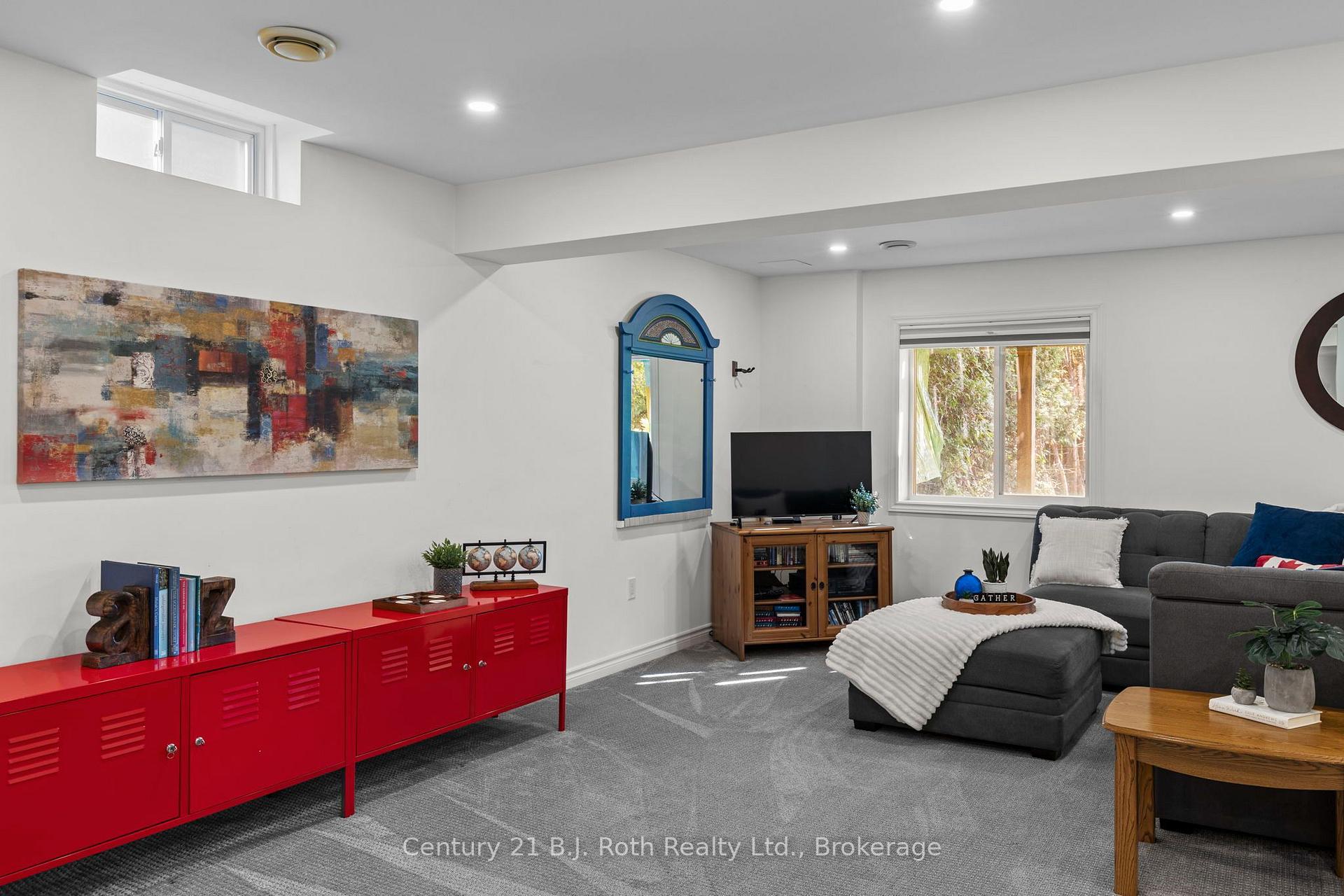 Photo 28 of 33 Vanessa Drive, Orillia — HOMEH